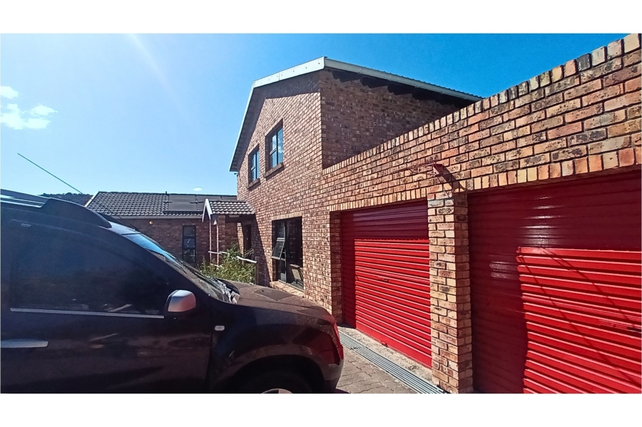 5 Bedroom Property for Sale in Gonubie Eastern Cape